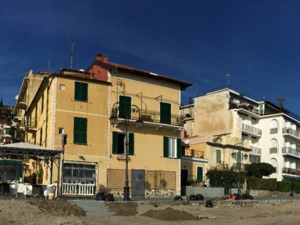 Appartamento a Alassio in Piazza Andrea Doria - Foto 3