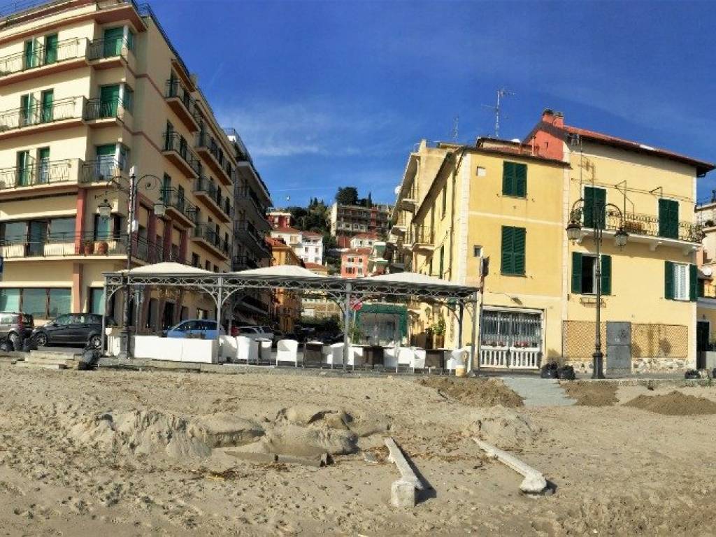 Appartamento a Alassio in Piazza Andrea Doria - Foto 4
