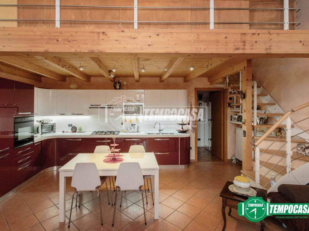 Appartamento a Oleggio in Via Santo Stefano 95 - Foto 2