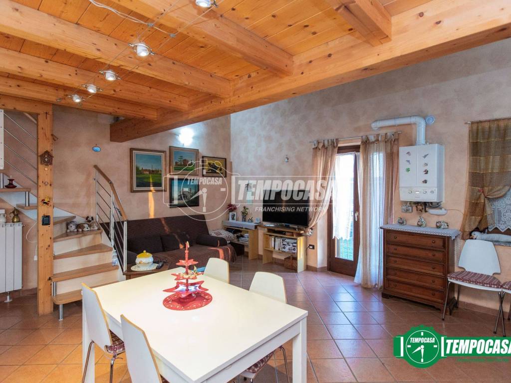 Appartamento a Oleggio in Via Santo Stefano 95 - Foto 5