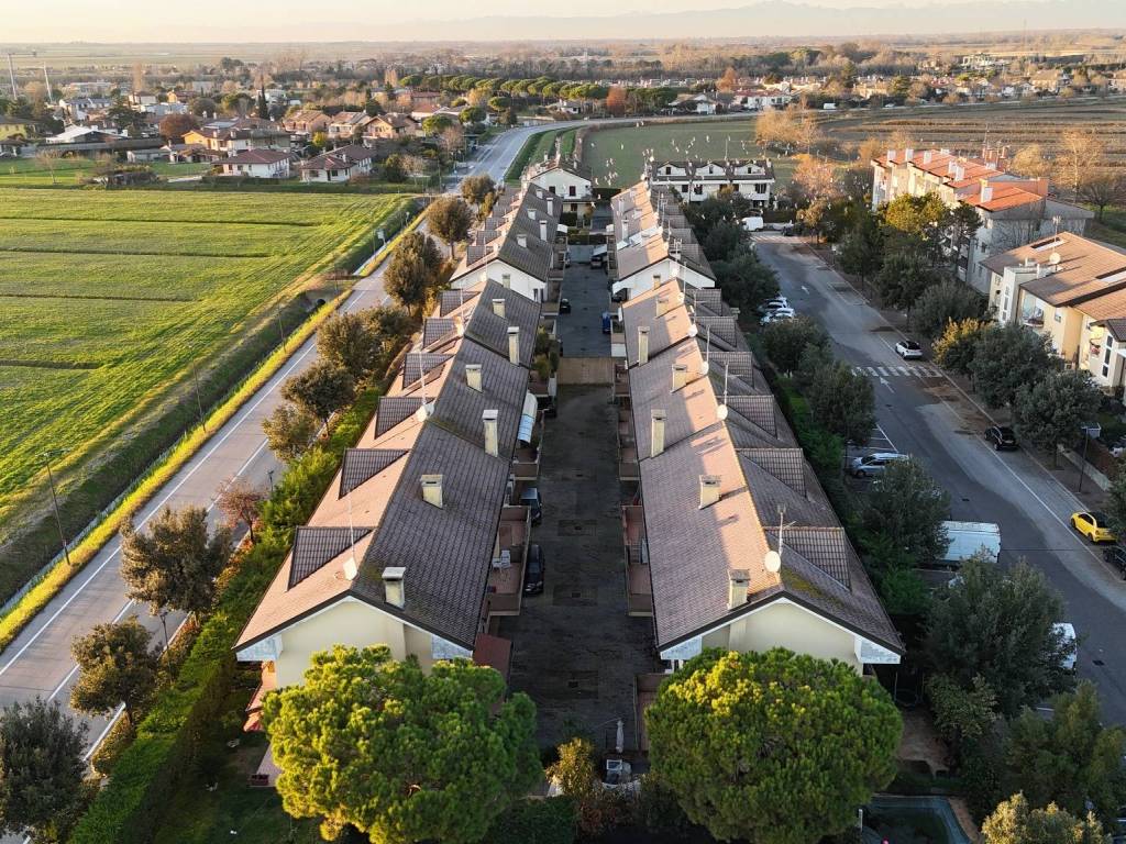 Villetta a schiera a Lignano sabbiadoro in Via Casa Bianca, 18 - Foto 4