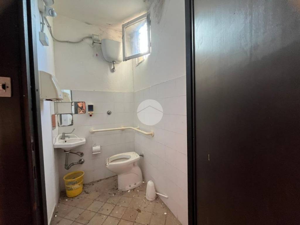 Loft / open space a Collevecchio in PIAZZA FERNANDO SILVESTRI, 33 - Foto 4