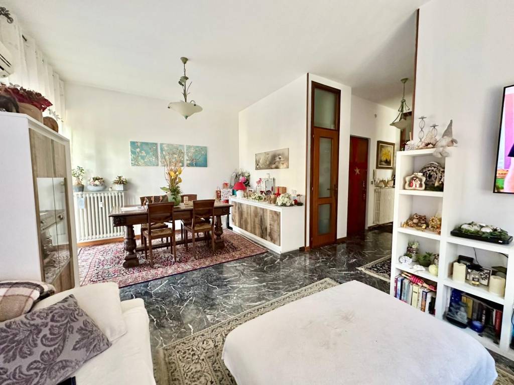 Appartamento a Asti in Via Alessandro Manzoni - Foto 2