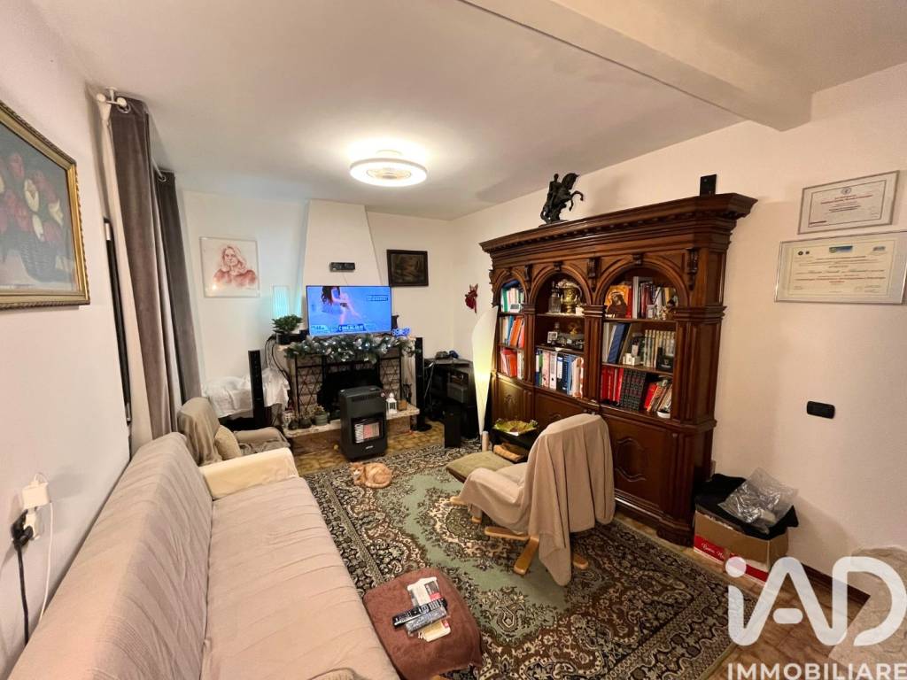 Villa a Finale emilia in via Per Modena, 86 - Foto 4