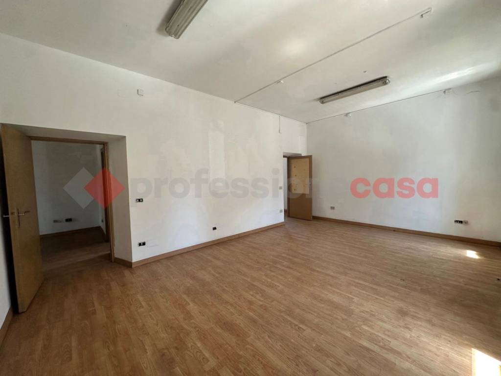 Immobile a Alatri in VIA ALCIDE DE GASPERI, 51 - Foto 2