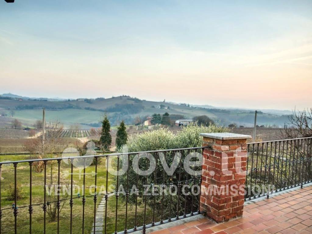 Villa a Moncalvo in Strada Gessi, 25 - Foto 2