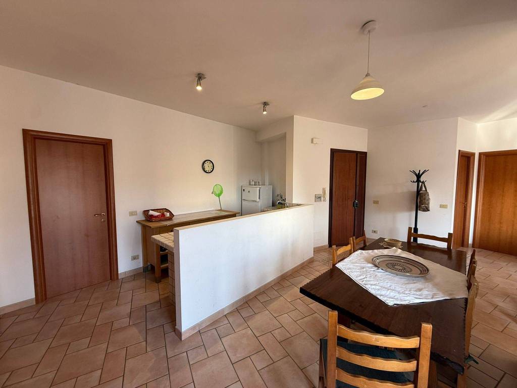 Appartamento a Terracina in Via Enrico Giansanti, 45 - Foto 4