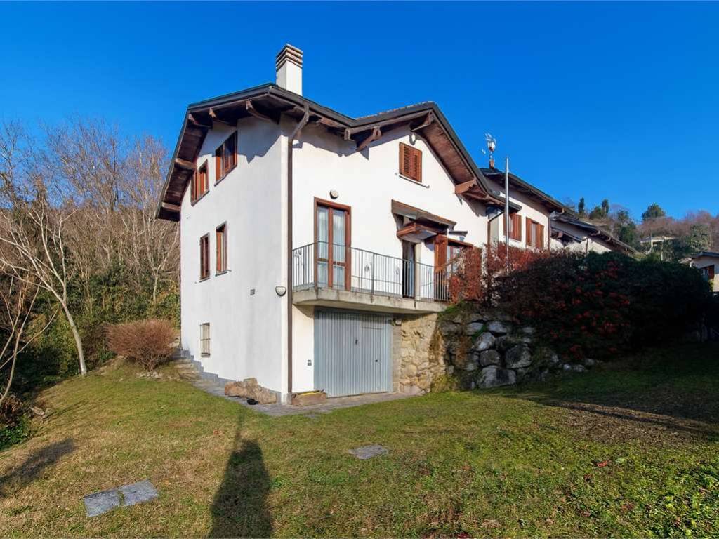 Villa a Cittiglio in Via 4 Novembre - Foto 3
