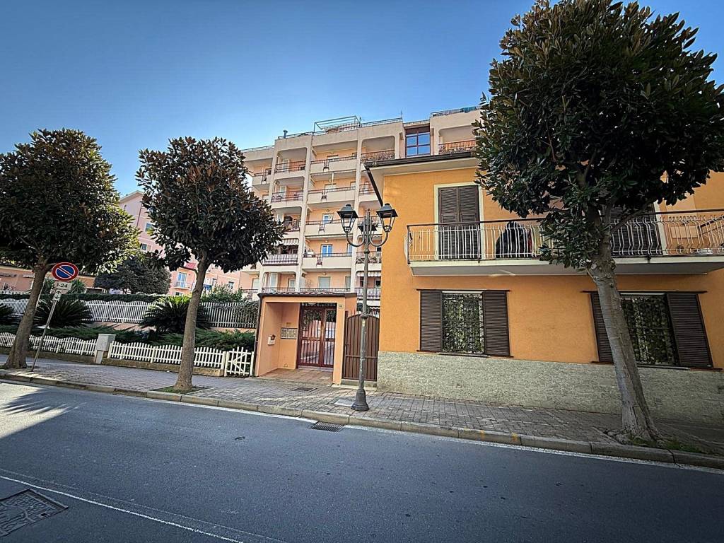 Appartamento a Albenga in Via Dalmazia, 110 - Foto 3