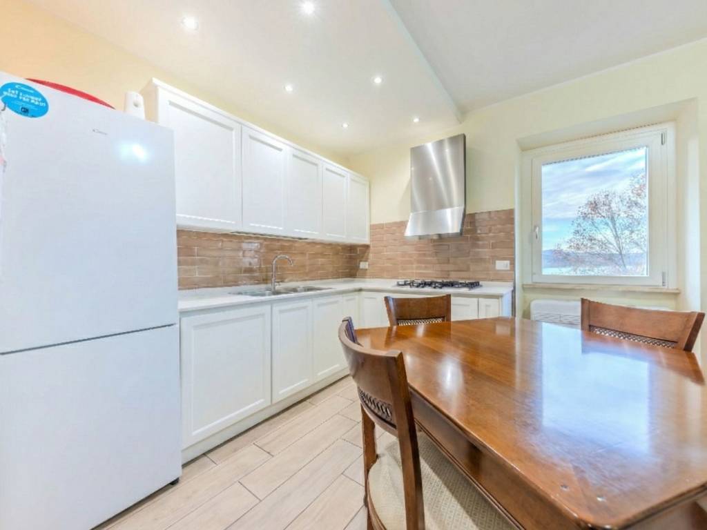 Appartamento a Capodimonte in Piazza Umberto I - Foto 2