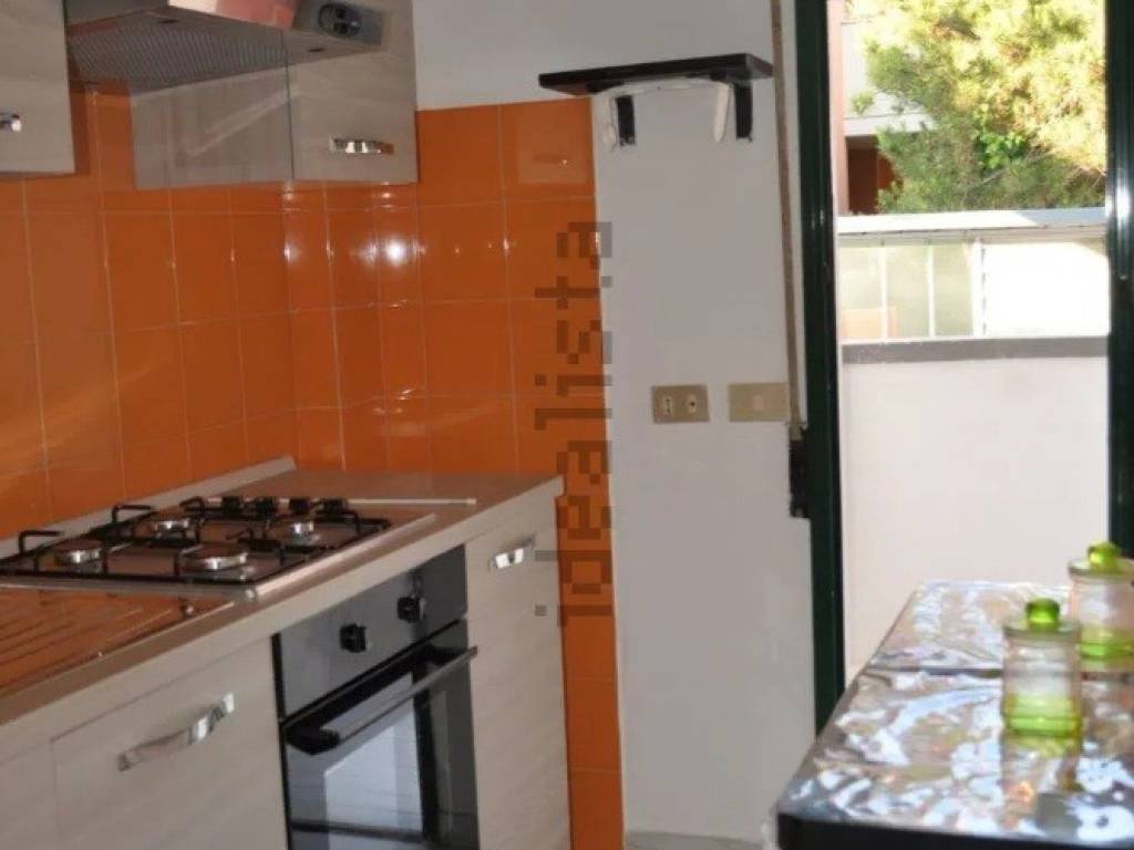 Appartamento a Alba adriatica in Via Abruzzo - Foto 2