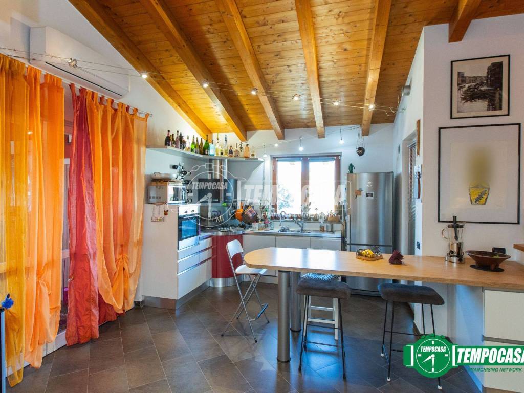 Loft / open space a Oleggio in Via Carmine 33 - Foto 2