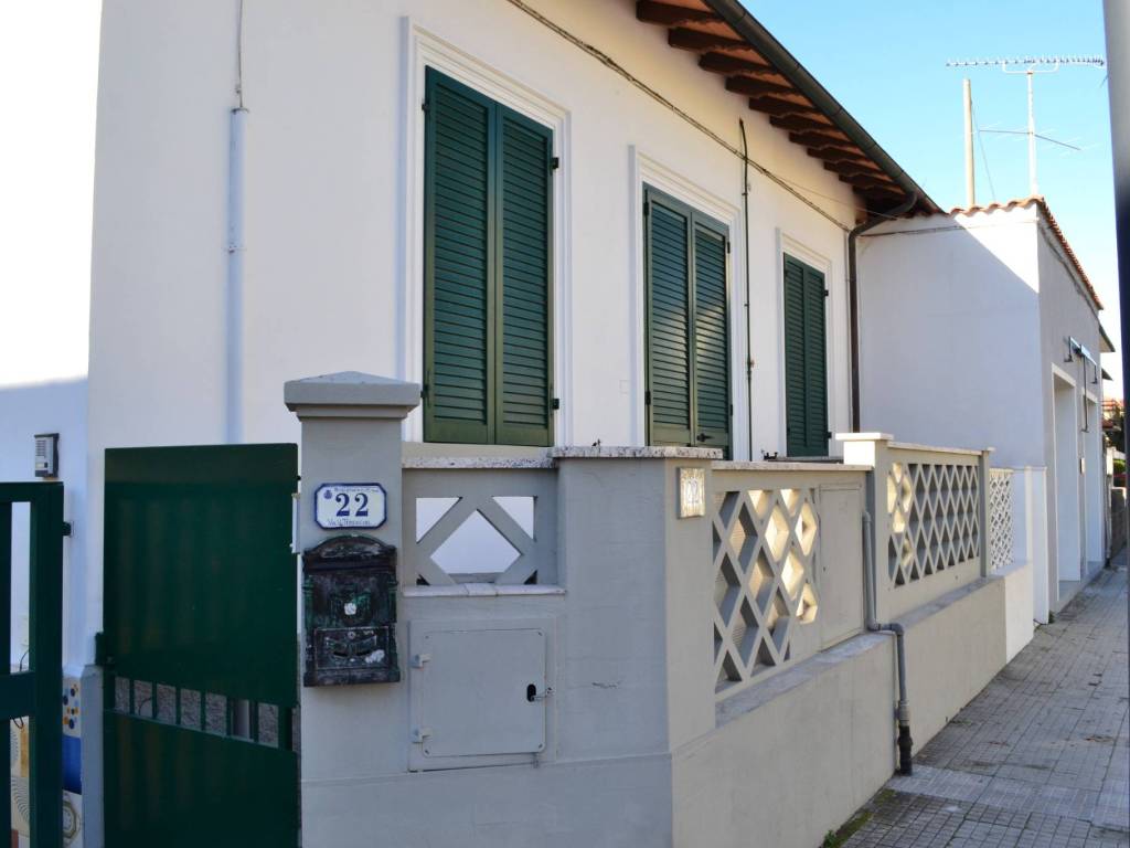 Appartamento a Rosignano marittimo in Via Umberto Terracini - Foto 2