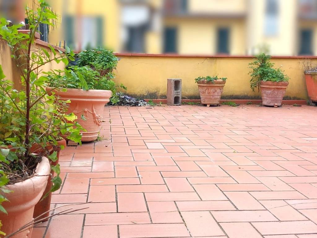Appartamento a Pontedera in Via Silvio Pellico - Foto 2