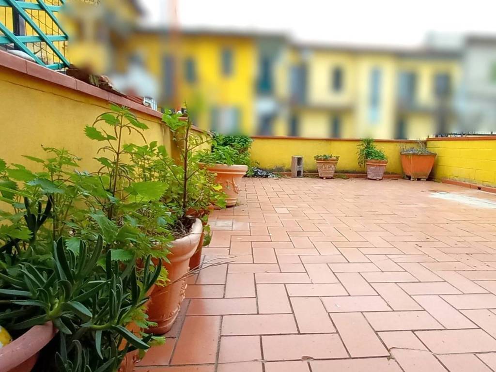 Appartamento a Pontedera in Via Silvio Pellico - Foto 3