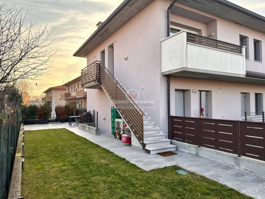 Appartamento a Lonigo in VIA MILANO - Foto 2