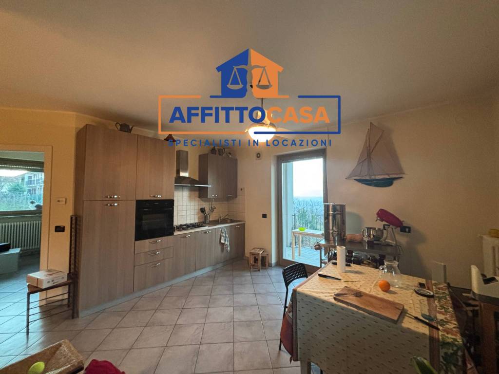 Appartamento a Verduno in Strada Sottoriva - Foto 2