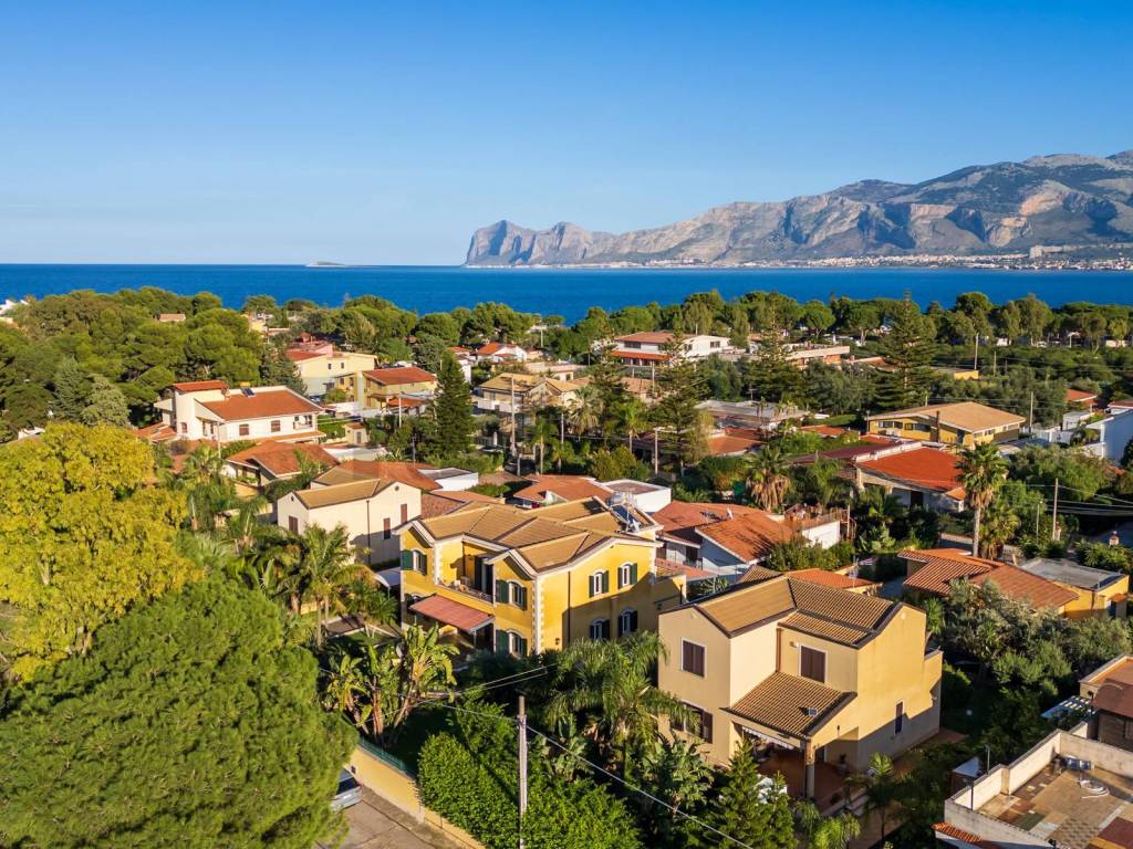 Villa a Carini in Via Torre Ulisse, 21 - Foto 2