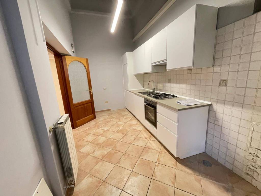 Appartamento a Benevento in Via Alfonso De Blasio - Foto 4