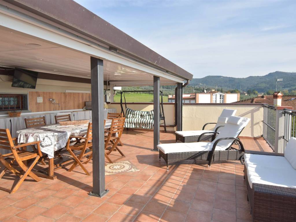 Villa a Montemurlo in Via Ivo Badioli - Foto 2