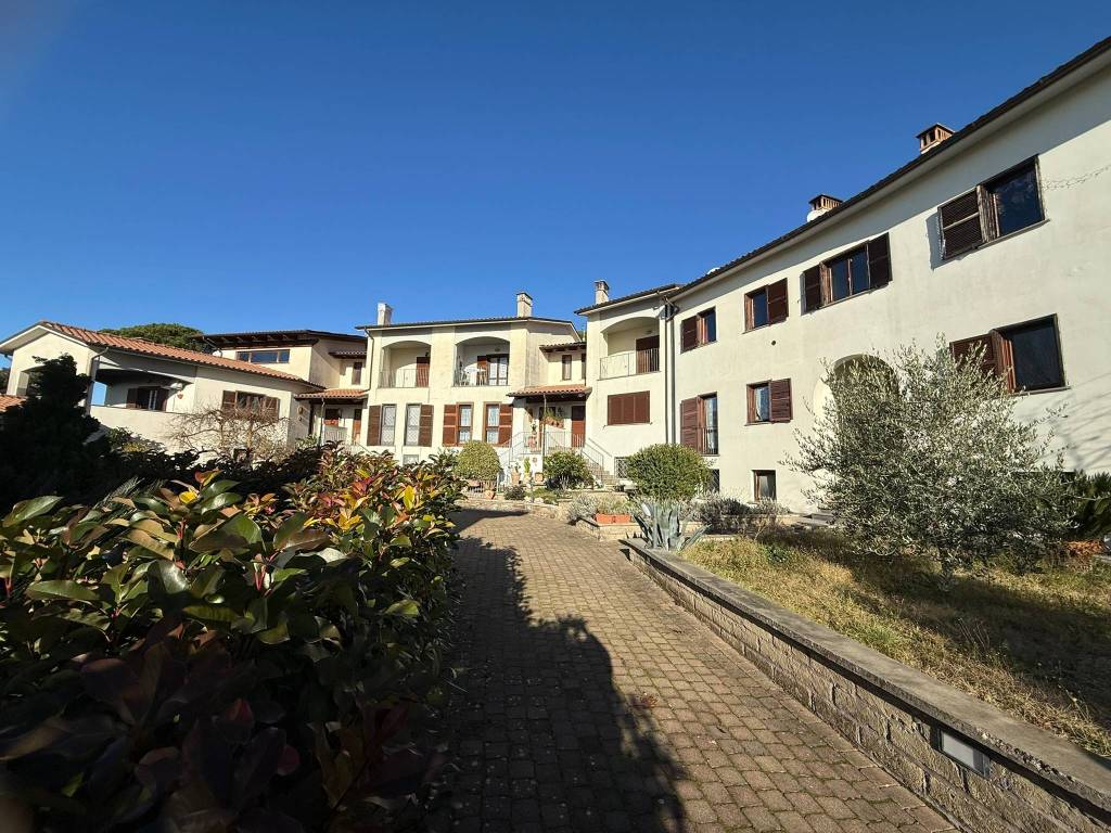 Villetta a schiera a Poggio mirteto in Via Valletonda - Foto 2