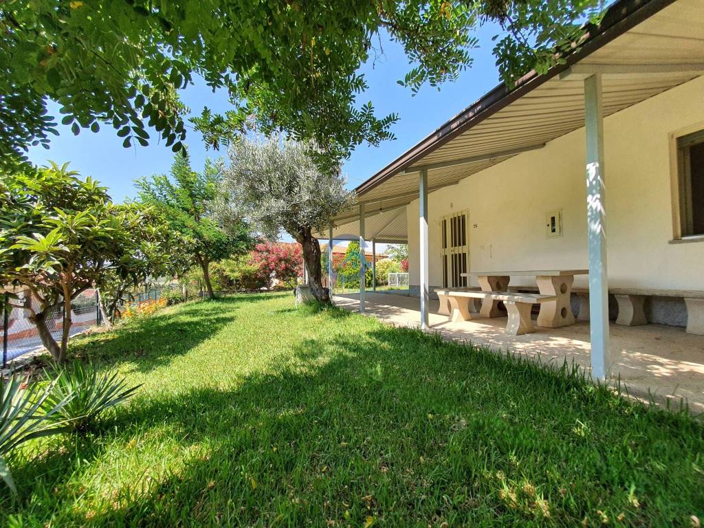 Villa a Simeri crichi in Traversa Prima Via Apostolello, 9 - Foto 2