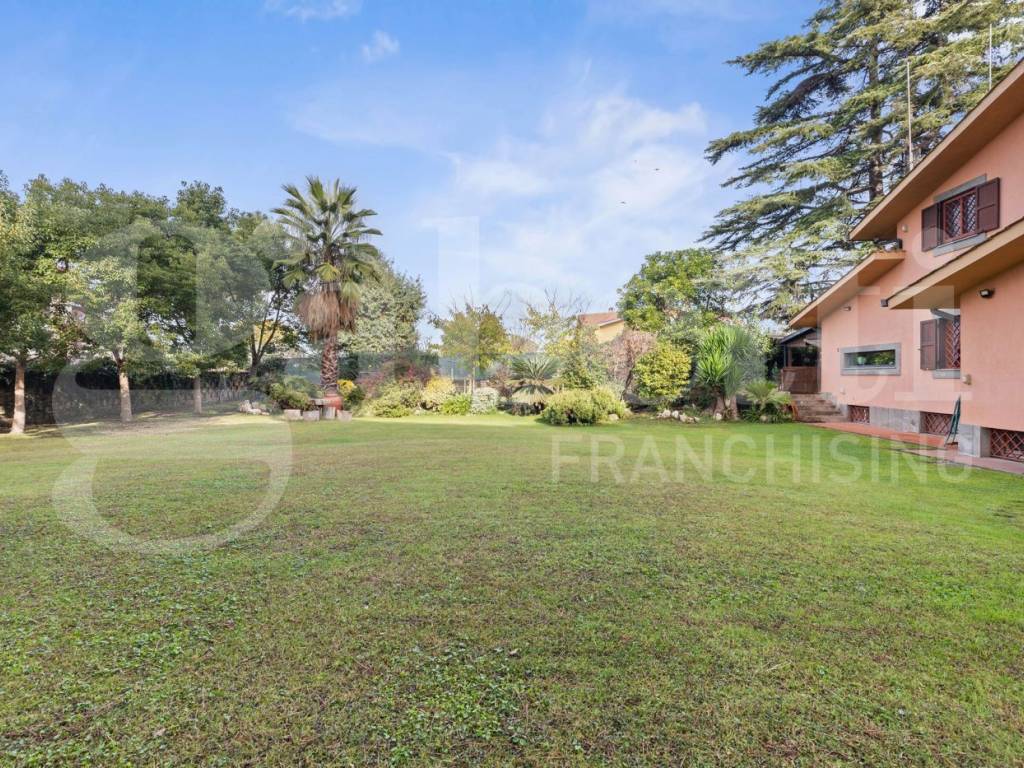 Villa a Marino in Via Appia Nuova , SNC - Foto 4