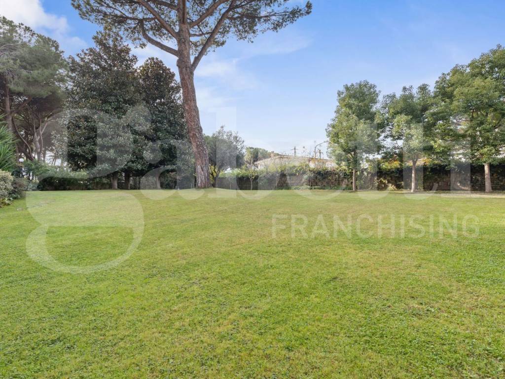 Villa a Marino in Via Appia Nuova , SNC - Foto 5