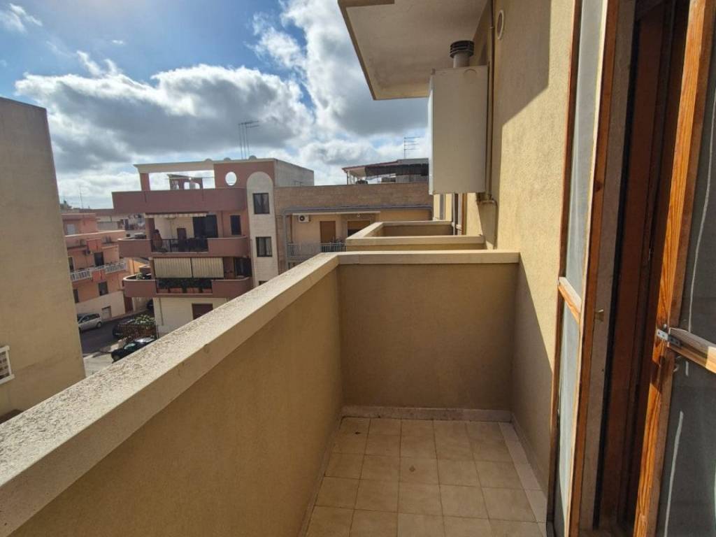 Appartamento a Grottaglie in Via Francesco Bacone,1 - Foto 2