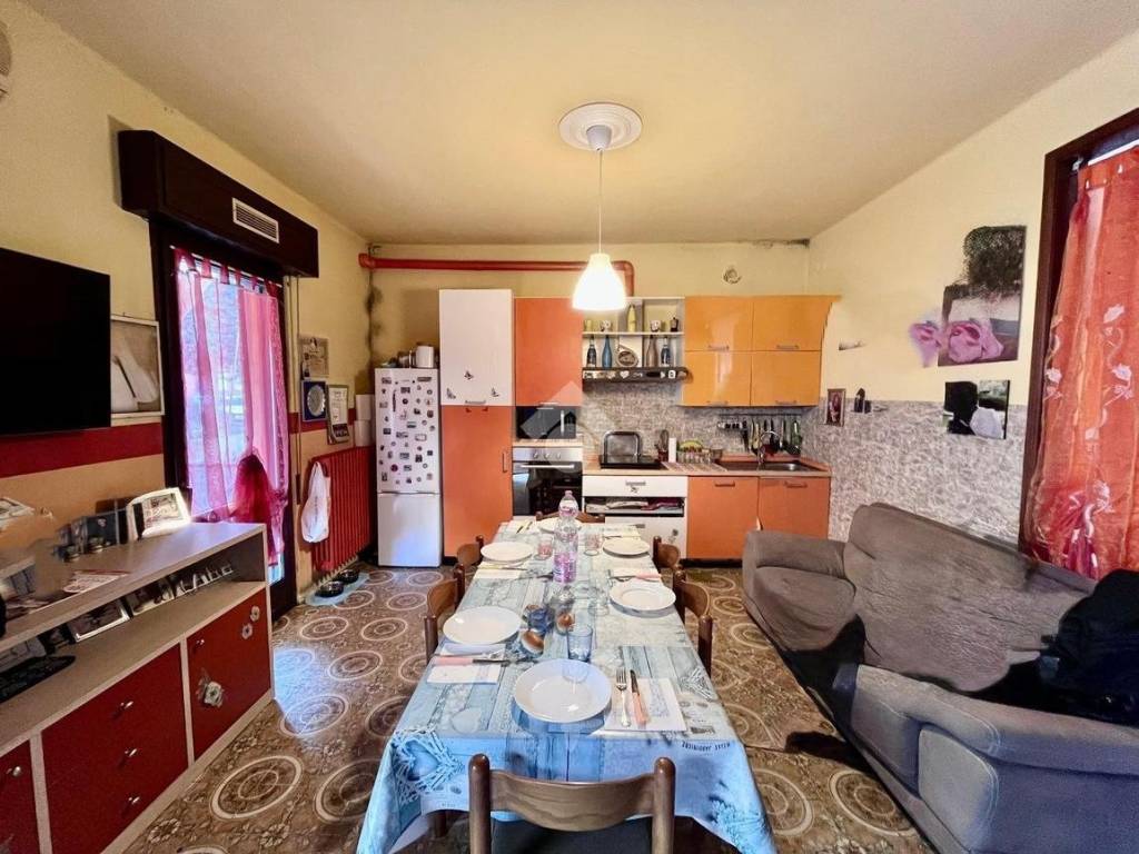 Villa a Adro in Via fratelli calabria, 3 - Foto 2