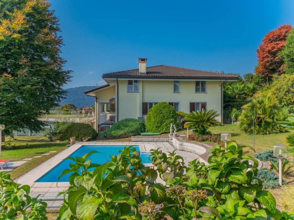 Villa a Arizzano in Via Nuovo Intra Premeno 82 - Foto 2