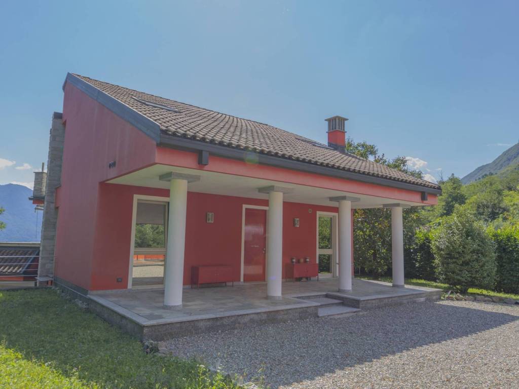 Villa a Oggebbio in XXV Aprile - Foto 3