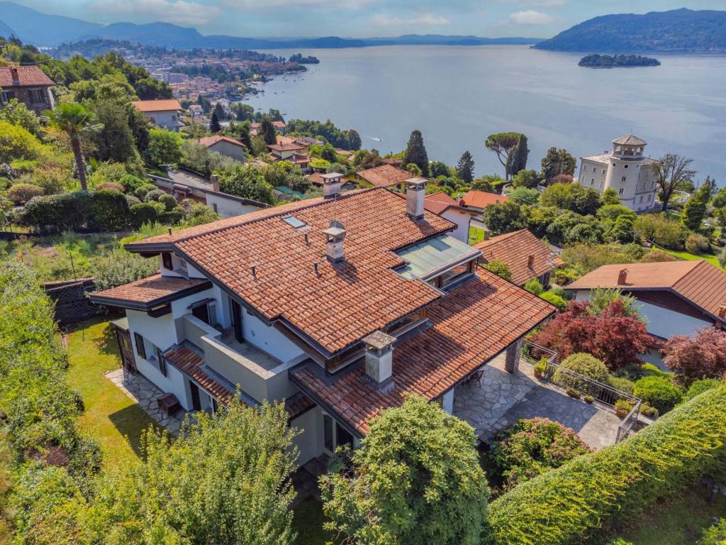 Villa a Verbania in Via Venti Settembre, 43 - Foto 2