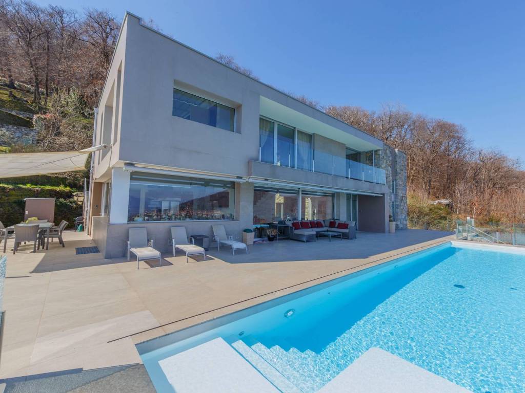 Villa a Massino visconti in VIA VIANELLE, 19 - Foto 3