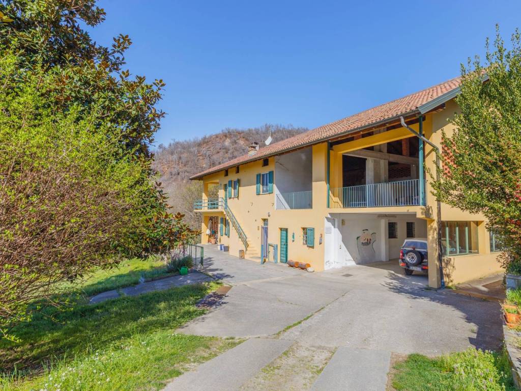 Villa a Angera in Via Castellana - Foto 3