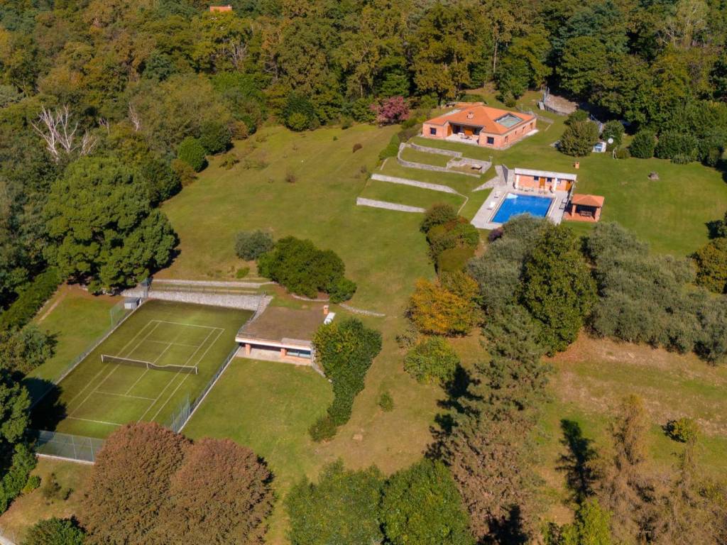 Villa a Angera in VIA VALCASTELLANA - Foto 5