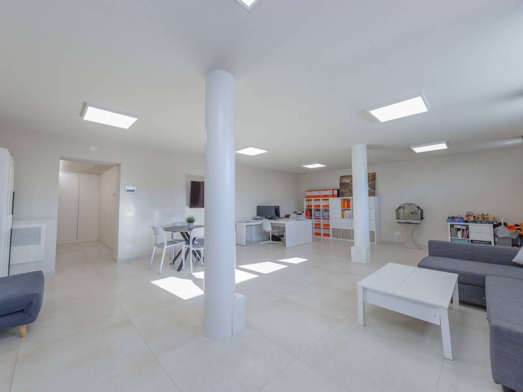 Villa a Verbania in Via delle Eriche - Foto 5