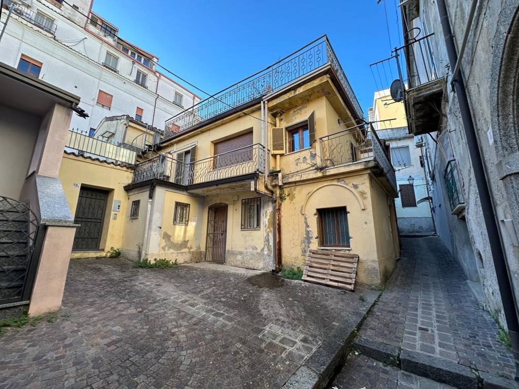 Casa indipendente a Catanzaro in Vico 2 Catalano - Foto 2
