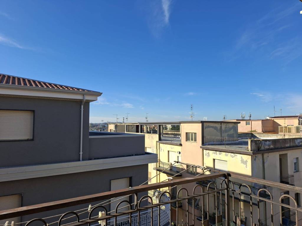 Appartamento a Vibo valentia in Via Giovanni Gentile, 23 - Foto 3