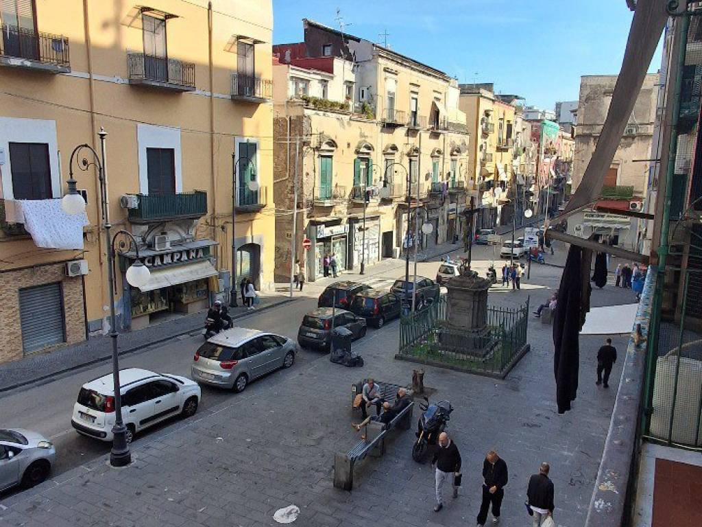 Appartamento a Torre annunziata in Piazza Cesare Battisti, 18 - Foto 5