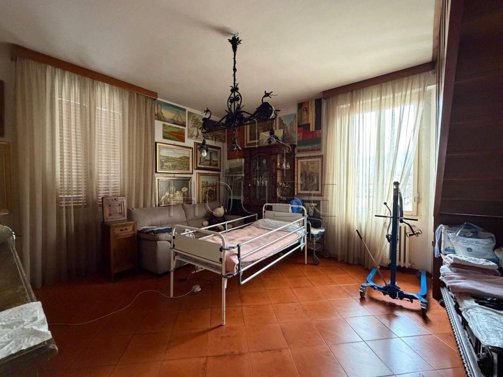Appartamento a Città di castello in Viale Vittorio Veneto, Città di Castello, Perugia, Umbria, 06012, Italia - Foto 4