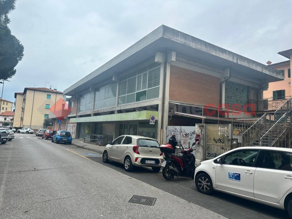 Immobile a Livorno in Via Carlo Lorenzini - Foto 2
