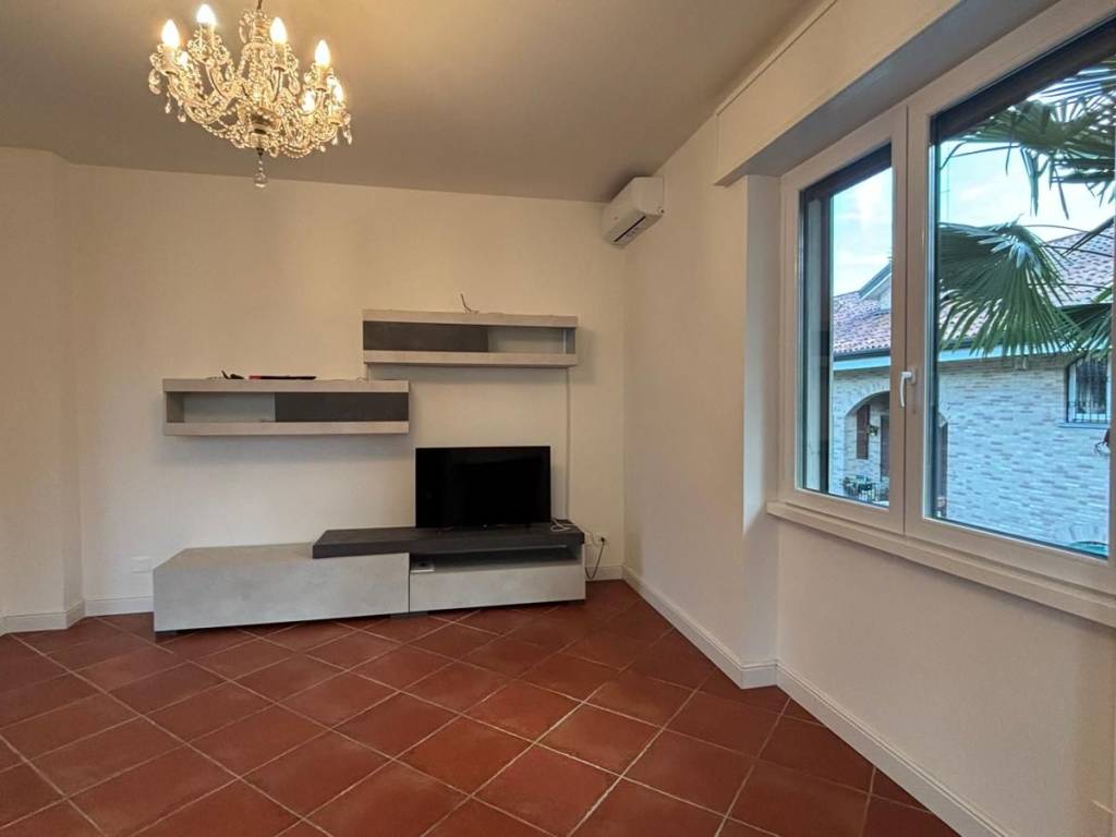 Villa a Saronno in Via G. B. Busnelli - Foto 3