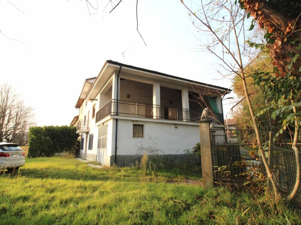 Casa indipendente a Incisa scapaccino in Incisa Scapaccino - Foto 5