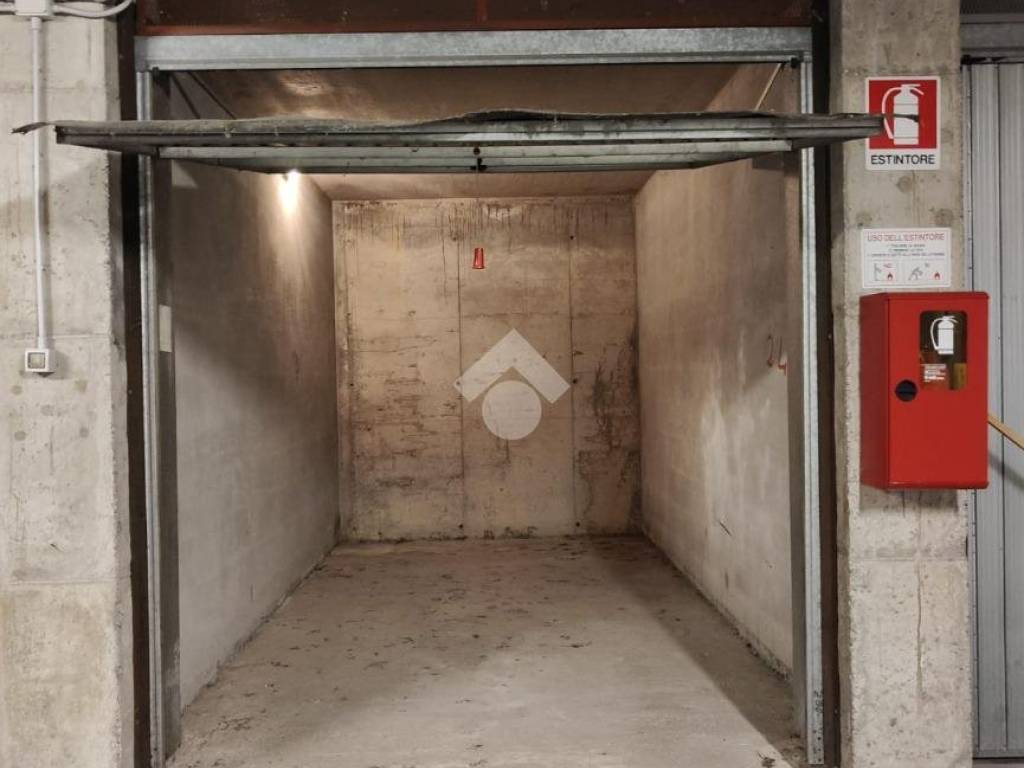 Box / garage a Sirmione in Via Divisione Acqui, 23 - Foto 3