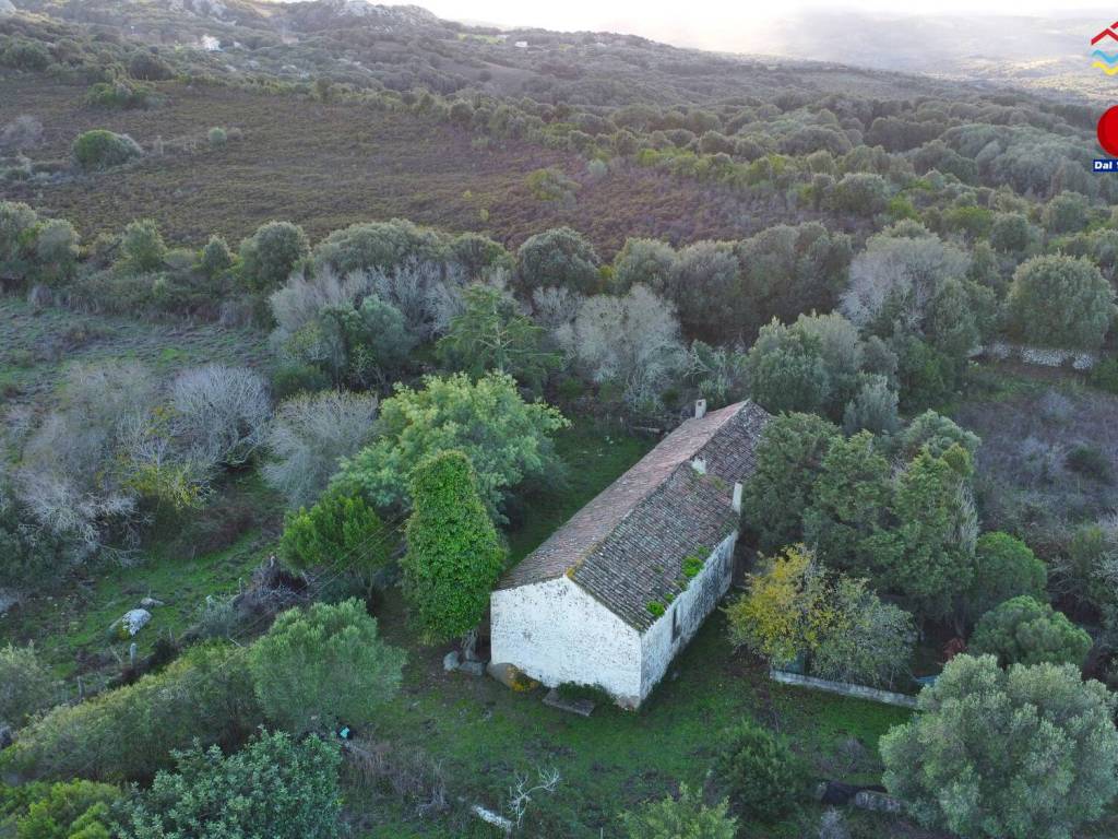 Rustico / casale a Luogosanto in SS133 - Foto 4