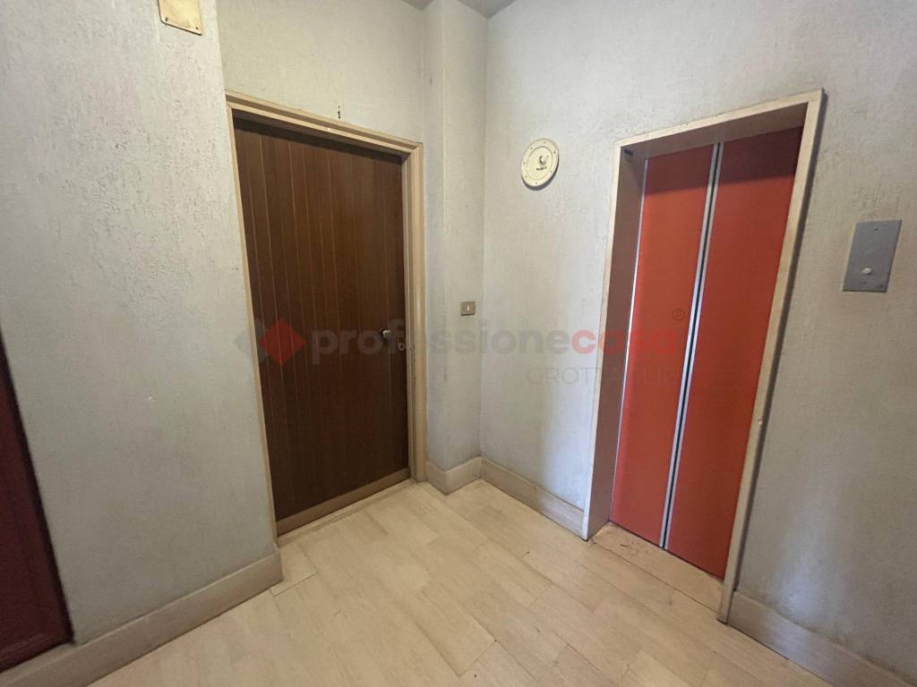 Appartamento a Grottaglie in Via 8 Marzo, 2 - Foto 4