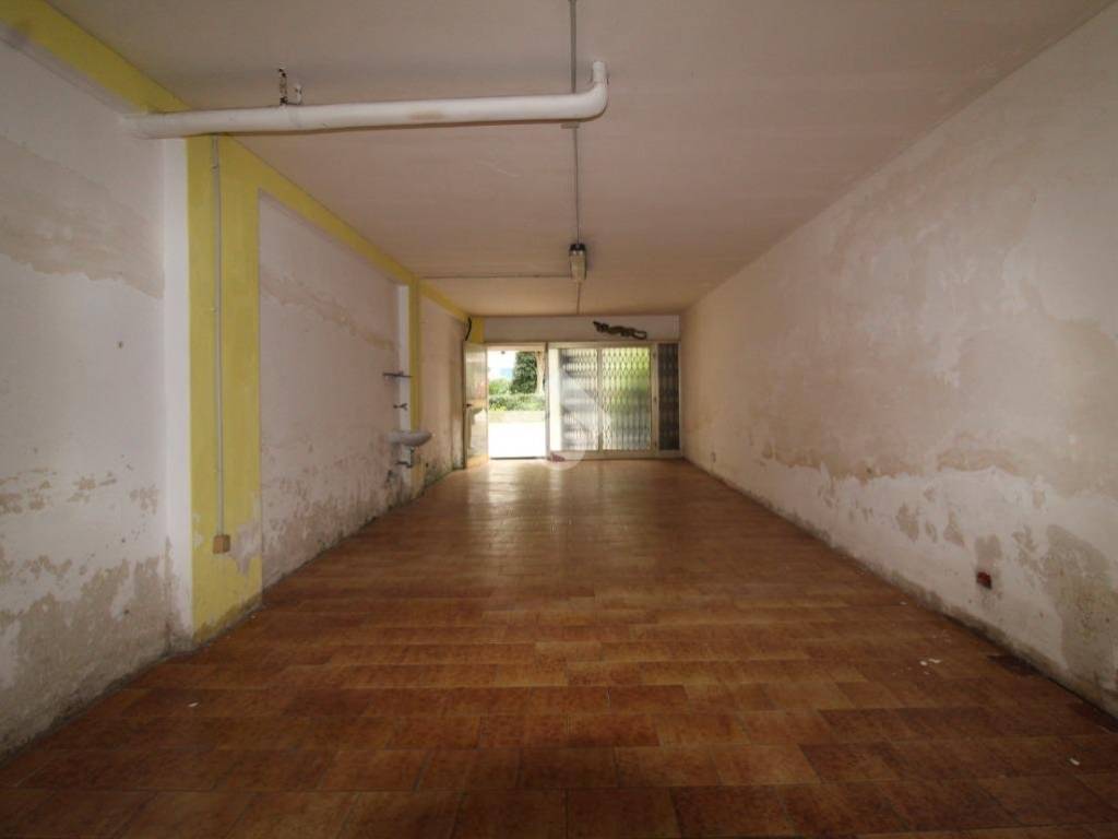 Box / garage a Brindisi in Viale Belgio, 9 - Foto 3
