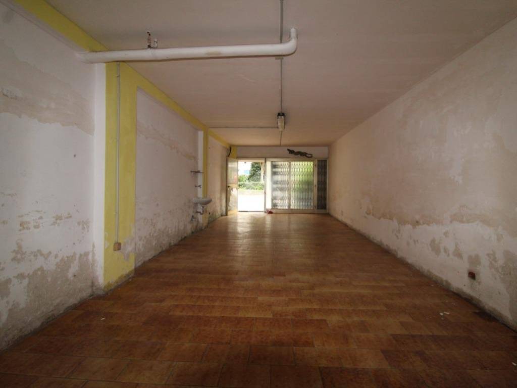 Box / garage a Brindisi in Viale Belgio, 9 - Foto 4