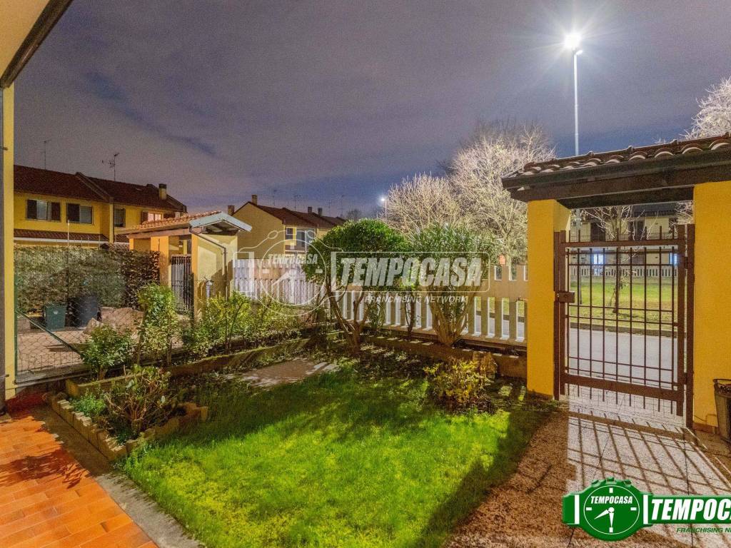 Villetta a schiera a Robecco sul naviglio in Via Salvo D'Acquisto - Foto 3